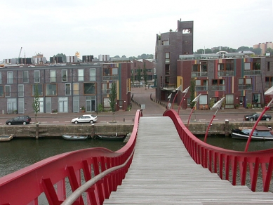 Six houses on the island of Borneo - foto: © www.archiweb.cz, 2003