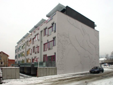 </br>Swans Residential Building</br> - foto: Jan Kratochvíl  (18.12.2003)