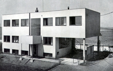 Léčiva B. F. – rodinná továrna lučebnin a léčiv v Dolních Měcholupech - foto: archiv redakce