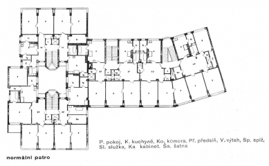 Obytné domy bánské a hutní společnosti - Půdorys patra - foto: archiv redakce