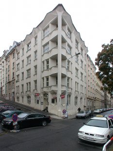 <h1>Rental House Hodek</h1> - foto: © Petr Šmídek, 2005