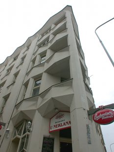 <h1>Rental House Hodek</h1> - foto: © Petr Šmídek, 2005