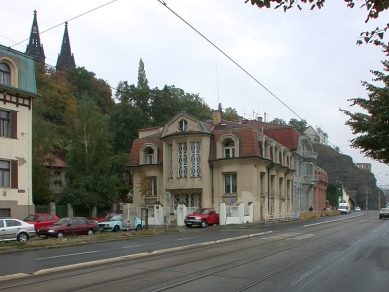 Kubistický trojdům - foto: © Petr Šmídek, 2005