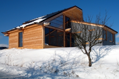 Wooden house "in the meadow" - foto: archiv autora