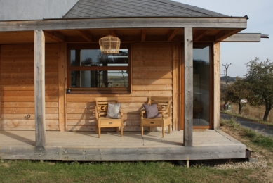 Wooden house "in the meadow" - foto: Vavřinec Menšl