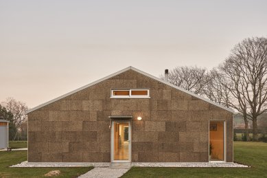 The Cork and Wood House - foto: Javier Bravo