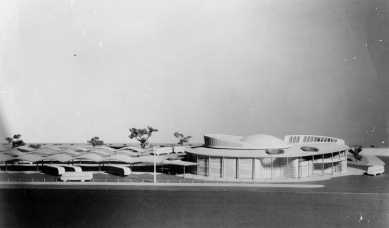 Bus station - Photograph of the model