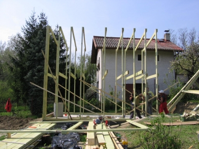 Montovaná chata v Bernolákove - Fotografie z průběhu stavby - foto: © Ivan Príkopský