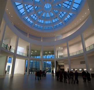 Pinakothek der Moderne - foto: © Petr Šmídek, 2007