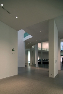 Pinakothek der Moderne - foto: © Petr Šmídek, 2007