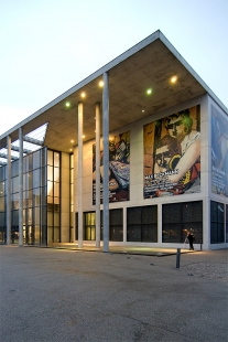 Pinakothek der Moderne - foto: © Petr Šmídek, 2007