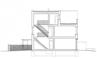 Bytový dům V Zálesí v Praze 5 - Řez - foto: © hnilička — císler — architekti