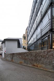 Apartment and commercial building Herrnstrasse - foto: Petr Šmídek, 2007