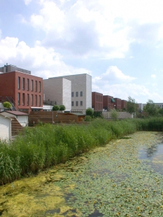 Lakeshore Housing - foto: © Petr Šmídek, 2003