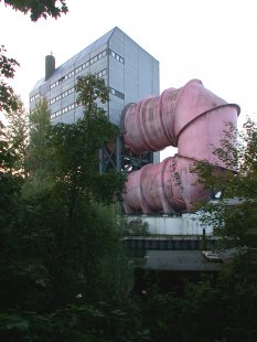 Průtokový kanál ústavu vodního stavitelství, Tiergarten - foto: Petr Šmídek, 2006
