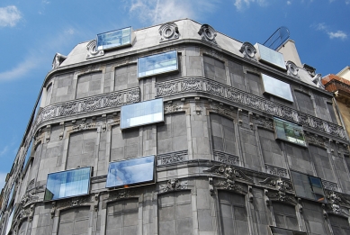 Hôtel Fouquet's Barrière - foto: © Martin Rosa - archiweb.cz, 2007