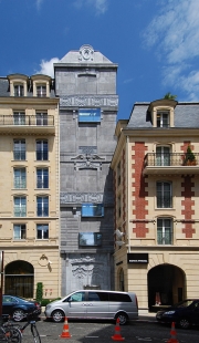 Hôtel Fouquet's Barrière - foto: © Martin Rosa - archiweb.cz, 2007