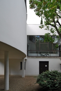 Maison La Roche - Jeanneret - foto: Martin Rosa, 2007