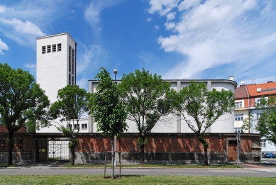 Sbor kněze Ambrože Církve československé husitské - foto: Petr Šmídek, 2012