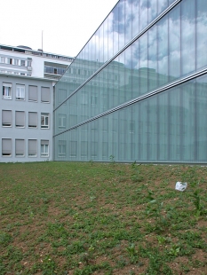 Klinikum 1 West - nemocnice kantonu Basel-Stadt - foto: © Petr Šmídek, 2003