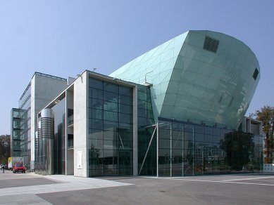 Festspielhaus - foto: © archiweb.cz, 2002