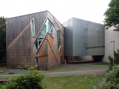 Felix Nussbaum Haus - foto: Petr Šmídek, 2003