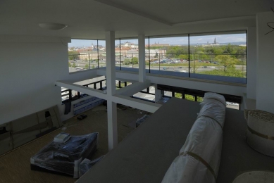 Apartment on the top of a grain silo - foto: Wojciech Krynski, Mirek Kolčava