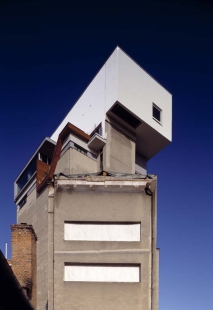 Apartment on the top of a grain silo - foto: Wojciech Krynski, Mirek Kolčava