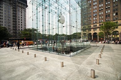 Apple Store na Páté Avenue - foto: Štěpán Vrzala