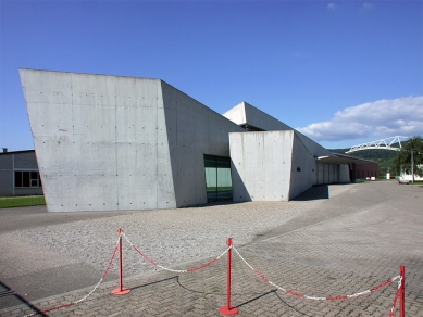 Hasičská zbrojnice firmy Vitra - foto: Petr Šmídek, 2002