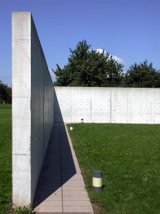 Konferenční centrum - foto: Petr Šmídek, 2002