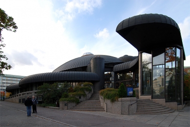 Central library - foto: © Petr Šmídek, 2007