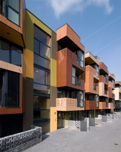 Residential block Tetris - foto: © Petr Šmídek, 2007