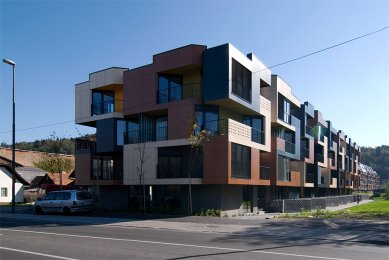 Residential block Tetris - foto: © Petr Šmídek, 2007