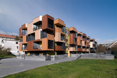 Residential block Tetris - foto: © Petr Šmídek, 2007