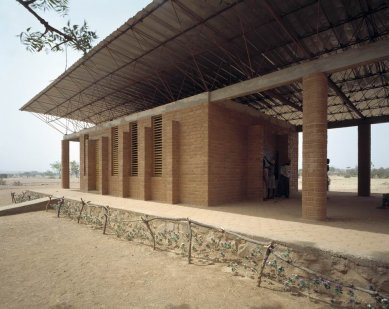 Základní škola v Gando - foto: archiv Diébédo Francis Kéré