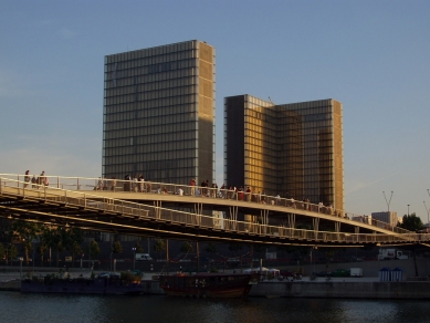 Pěší most Simone de Beauvoir - foto: Jan Goebel