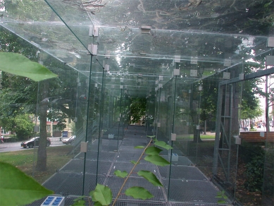 Glass Video Gallery - foto: © Petr Šmídek, 2003