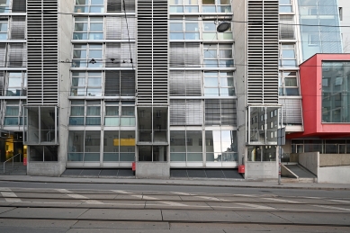 Kancelářský a bytový dům na Schlachthausgasse - foto: Petr Šmídek, 2024