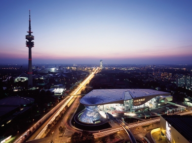 BMW Welt - foto: © BMW AG