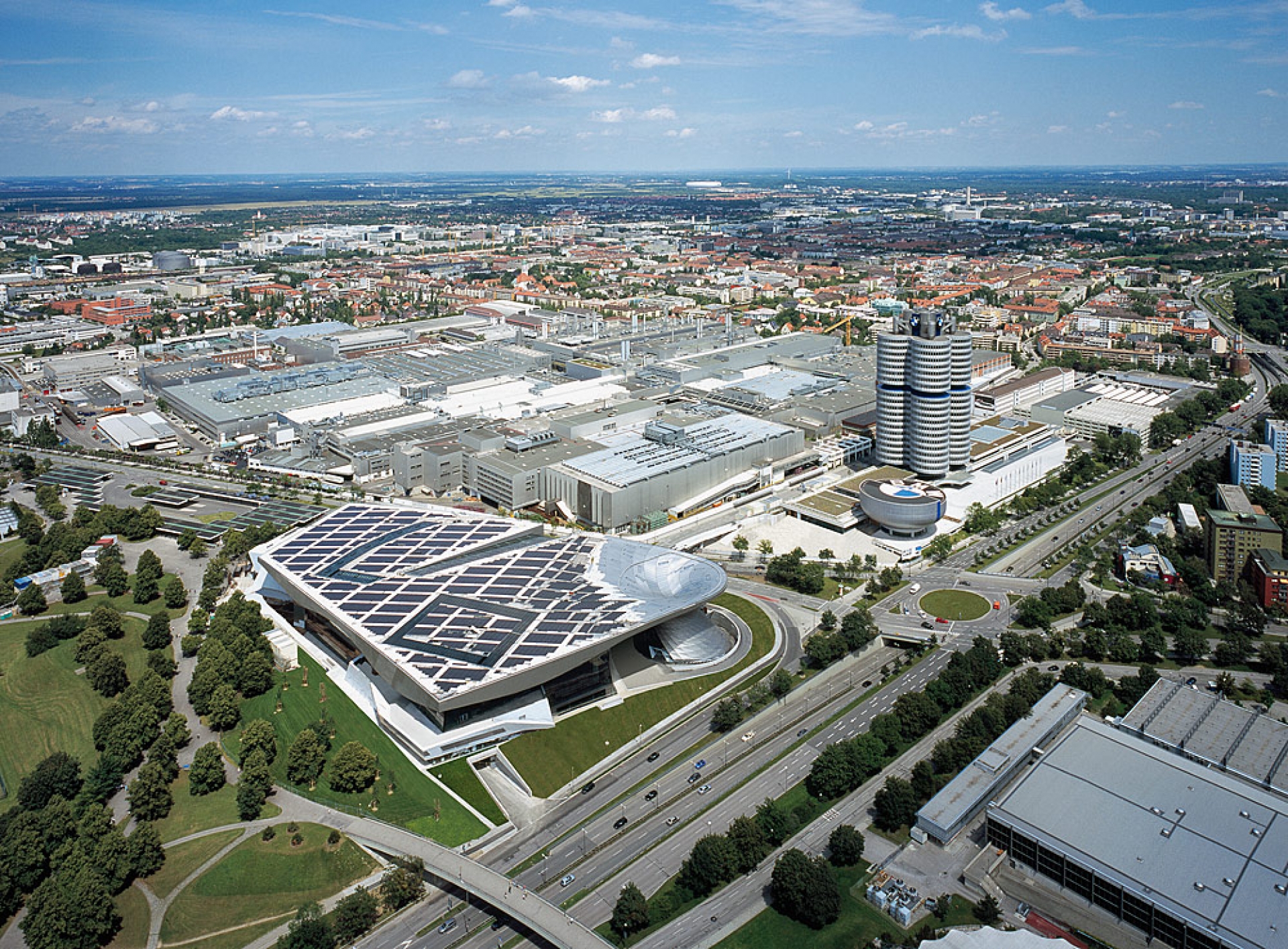 archiweb.cz - BMW Tower