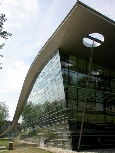 Central Library TU Delft - foto: © Jan Kratochvíl, 2003