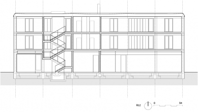 Nájemní dům v Teplého ulici - Podélný řez - foto: © Pinkas Žalský architekti