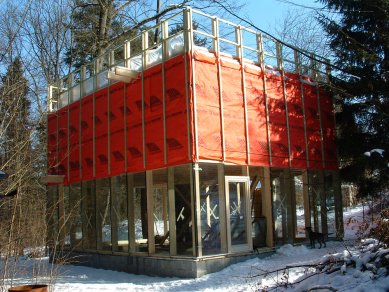 Dřevěný dům ve středních Čechách - Stavba domu - foto: © Sporadical