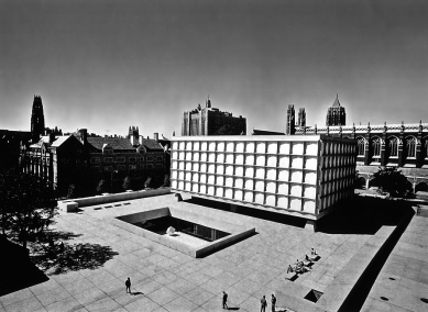 Beinecke Rare Book and Manuscript Library - Historický snímek - foto: © Ezra Stoller/EZRA