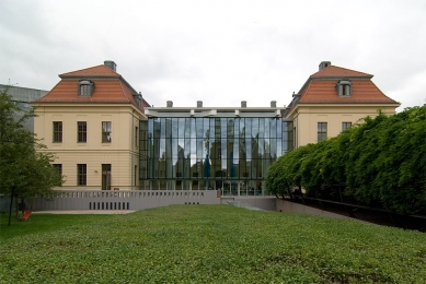 Glass Courtyard - foto: © Petr Šmídek, 2008