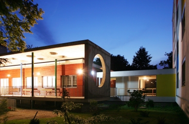 Reconstruction and extension of the terrace of the assisted living facility - foto: Radovan Šťastný