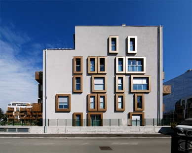 Apartment House Zvezda - foto: Petr Šmídek, 2008