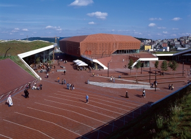 Meydan - Ümraniye Retail Complex & Multiplex - foto: © Cristóbal Palma