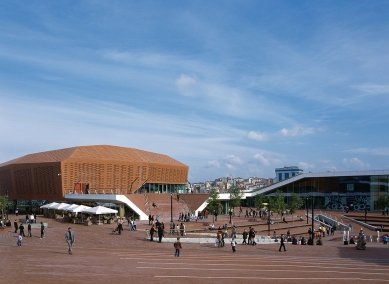 Meydan - Ümraniye Retail Complex & Multiplex - foto: © Cristóbal Palma